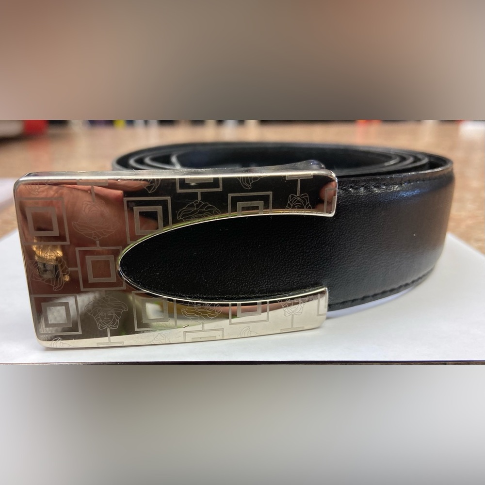 GIANI VERSACE VINTAGE MEN BELT MADE IN ITALY SIZE 34